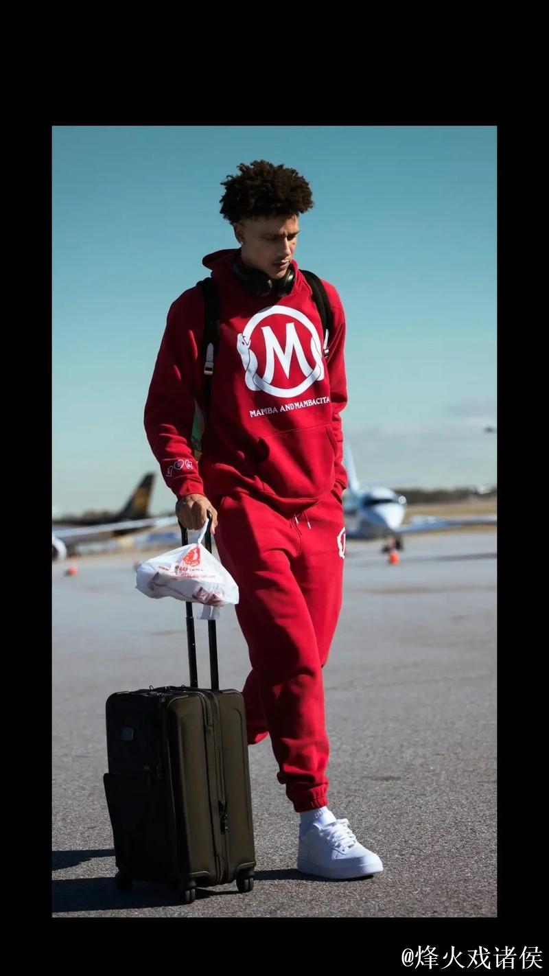 杰伦-约翰逊19投7中，得到19分11篮板11助攻2抢断